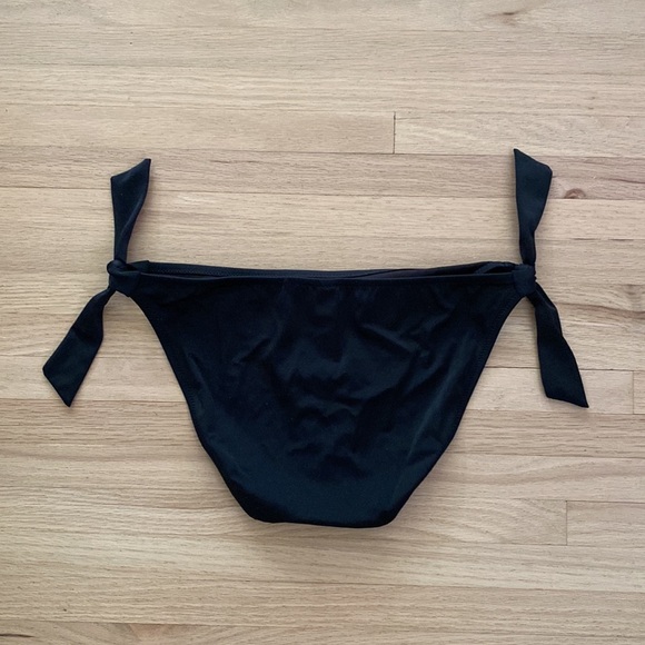 Victoria’s Secret Bikini Bottom with Tie detail - Picture 3 of 4